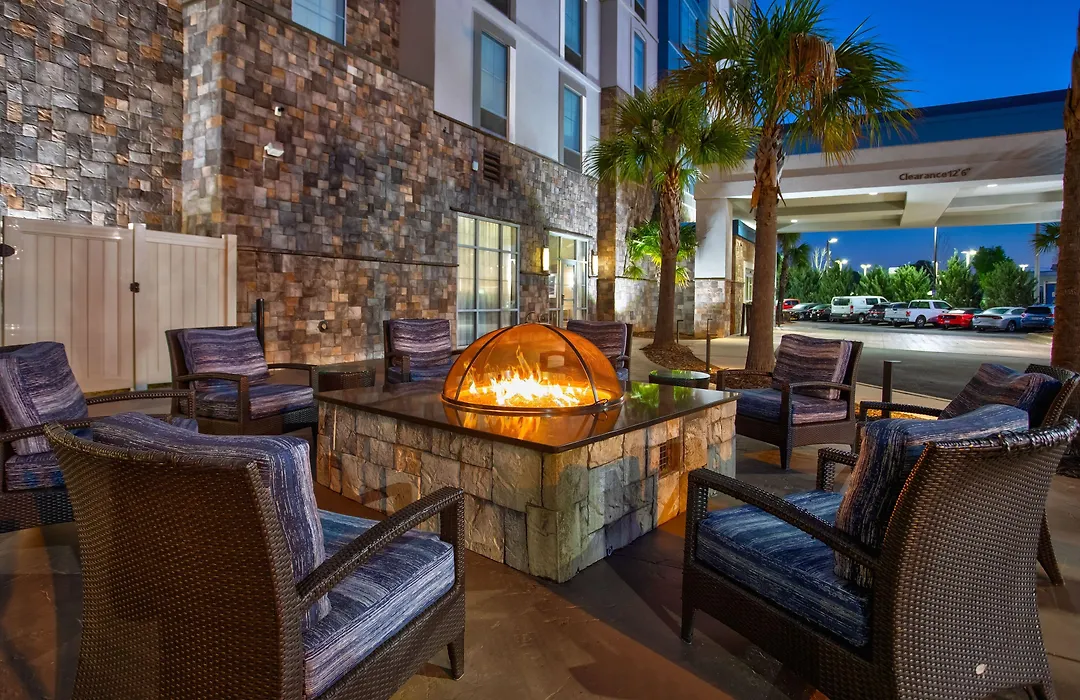 Hampton Inn & Suites Columbia/Southeast-Fort Jackson-1